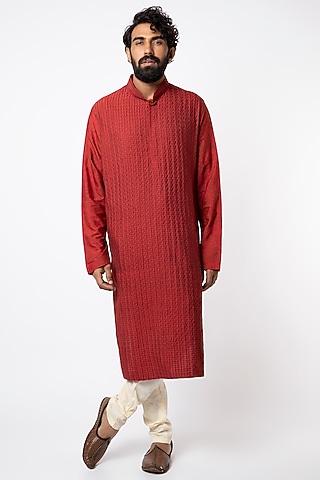 Maroon Textured Kurta Set by Lalit Jalan
