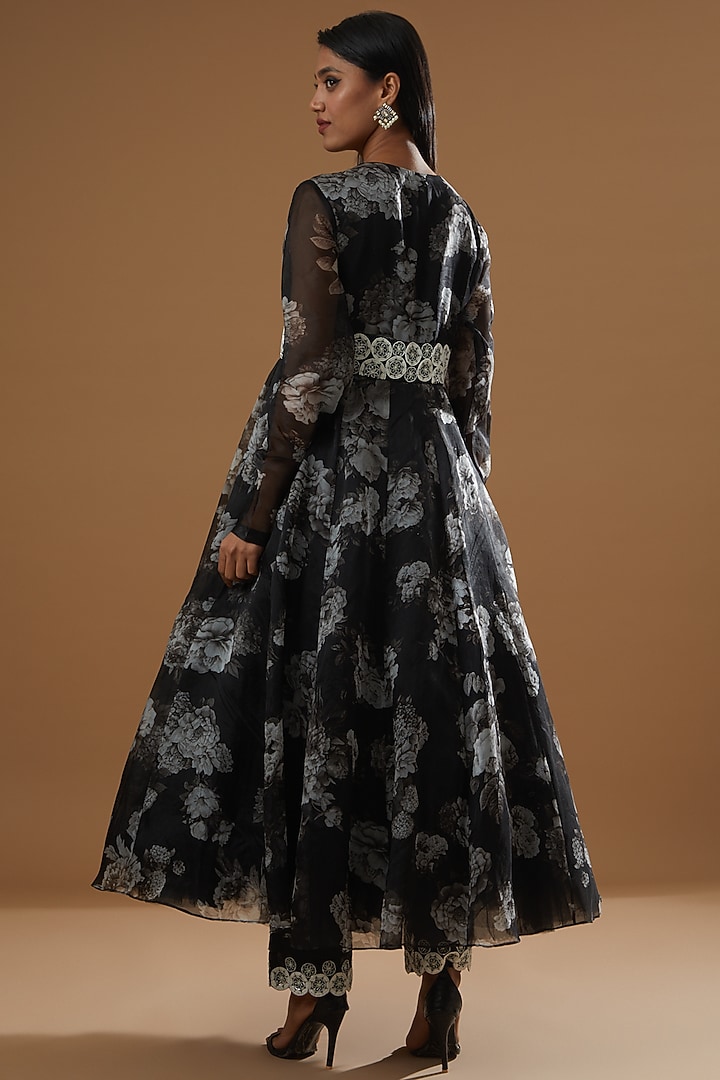 Black Embroidered Wedding Anarkali Set by Label Debelle at Pernia's Pop Up Shop