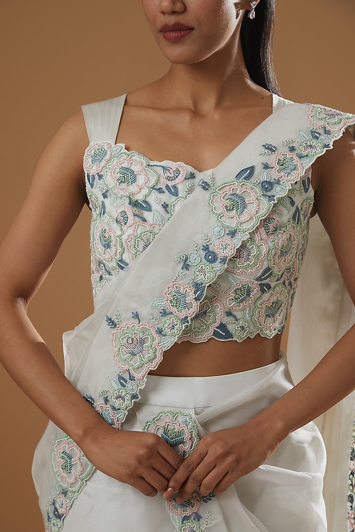 White Pure Jute Organza Aari Embroidered Pre-Stitched Wedding Saree Set by Label Debelle at Pernia's Pop Up Shop