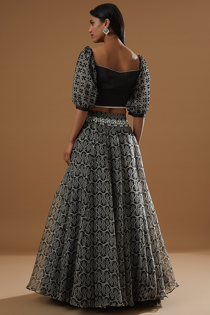 Black Printed Skirt Set by Label Debelle at Pernia's Pop Up Shop