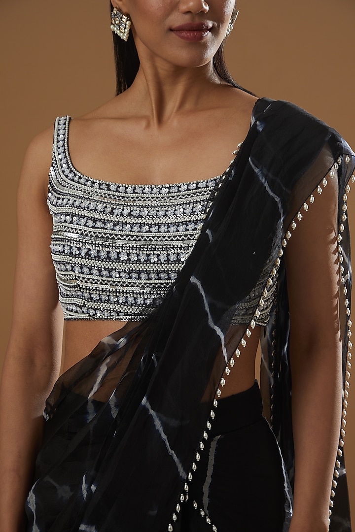 Black Pure Organza Aaari Embroidered Pre-Stitched Wedding Saree Set by Label Debelle at Pernia's Pop Up Shop
