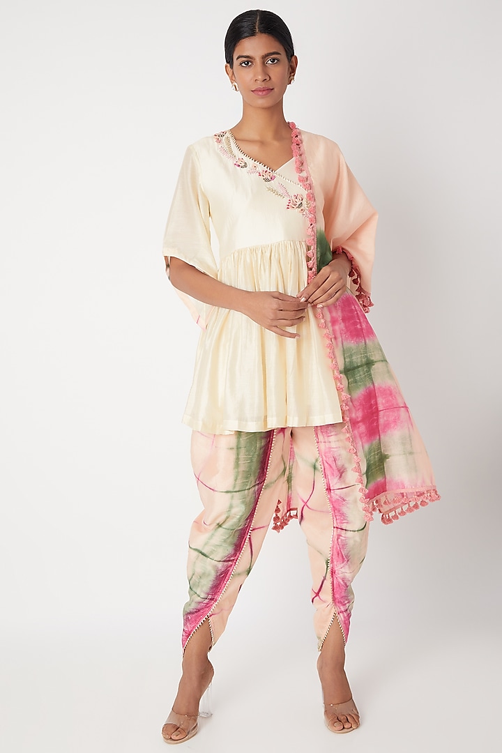Ivory Embroidered & Tie-Dye Kurta Set by Leela By A