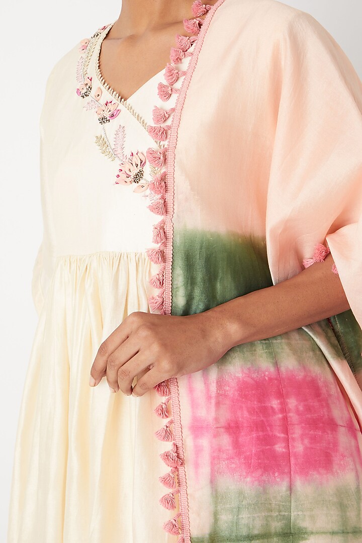 Ivory Embroidered & Tie-Dye Kurta Set by Leela By A at Pernia's Pop Up Shop