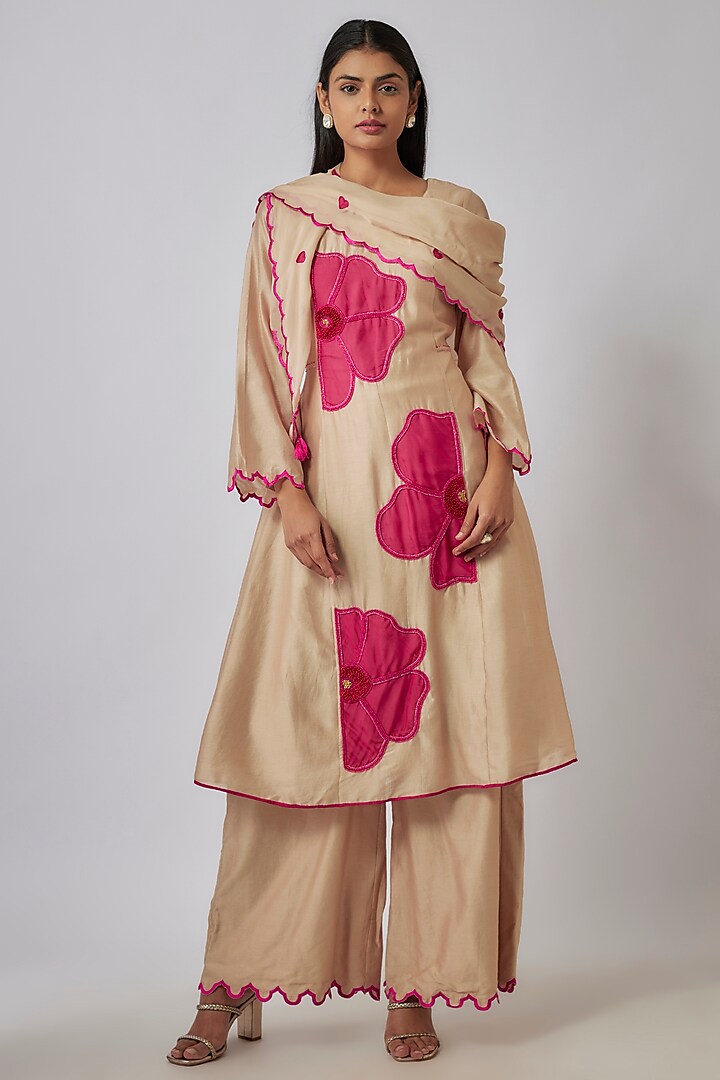 Beige Chanderi Floral Applique Embroidered Kurta Set by Leela By A