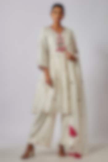 Ivory Chanderi Lotus & Heart Embroidered Anarkali Set by Leela By A