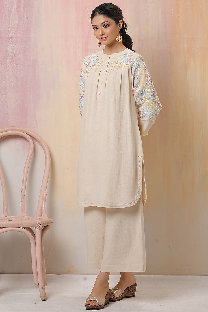 Off-White Embroidered Kurta Set by Leela By A