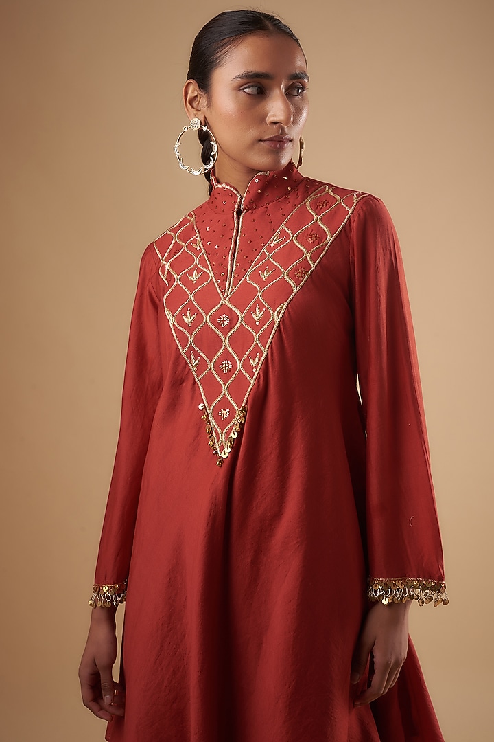 Red Chanderi Zari Embroidered Kurta Set by Leela By A at Pernia's Pop Up Shop