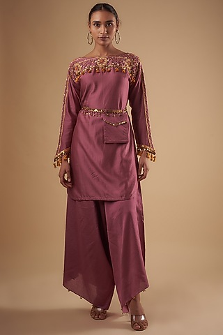 Purple Chanderi Aari Embroidered Kurta Set by Leela By A