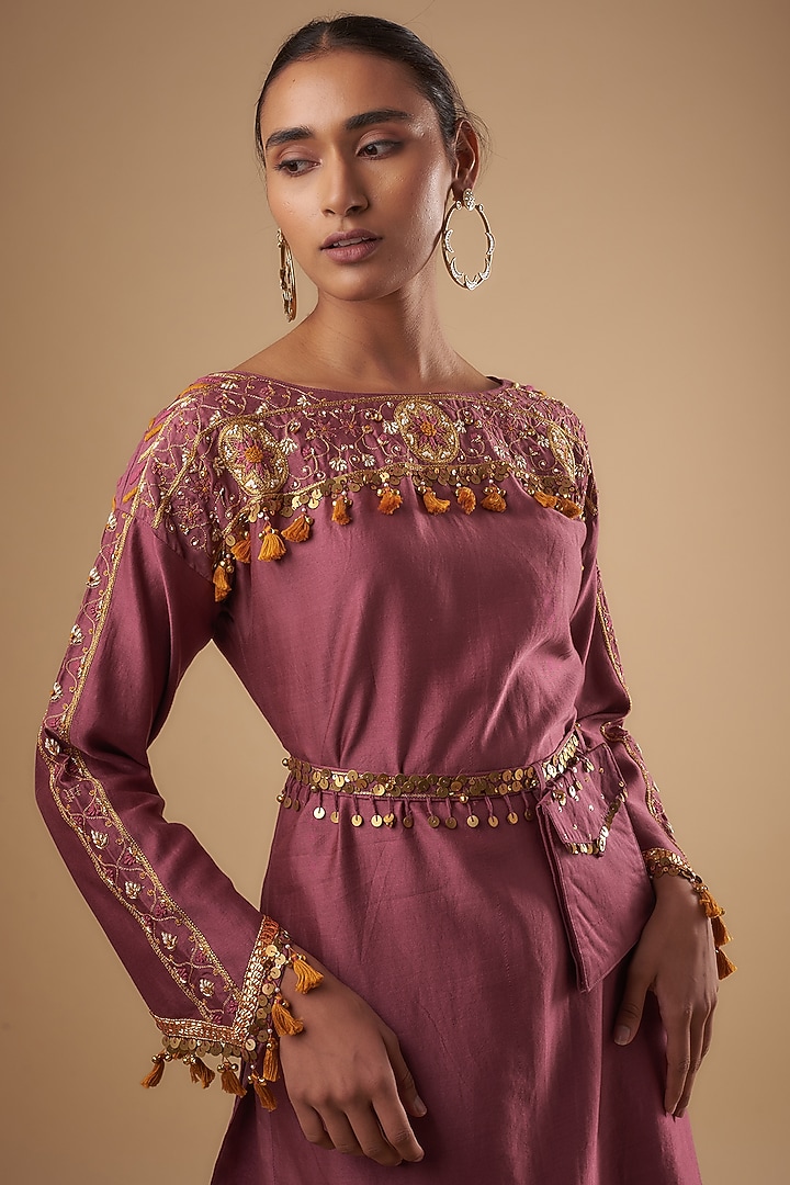 Purple Chanderi Aari Embroidered Kurta Set by Leela By A at Pernia's Pop Up Shop