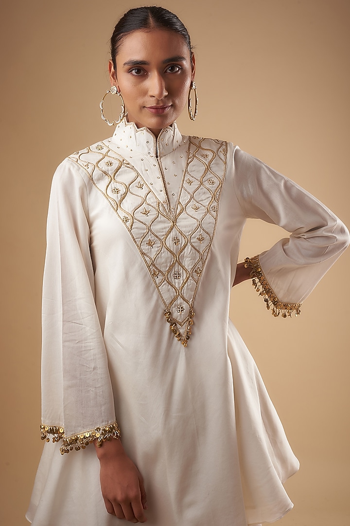 Ivory Chanderi Tikki Embroidered Kurta Set by Leela By A at Pernia's Pop Up Shop