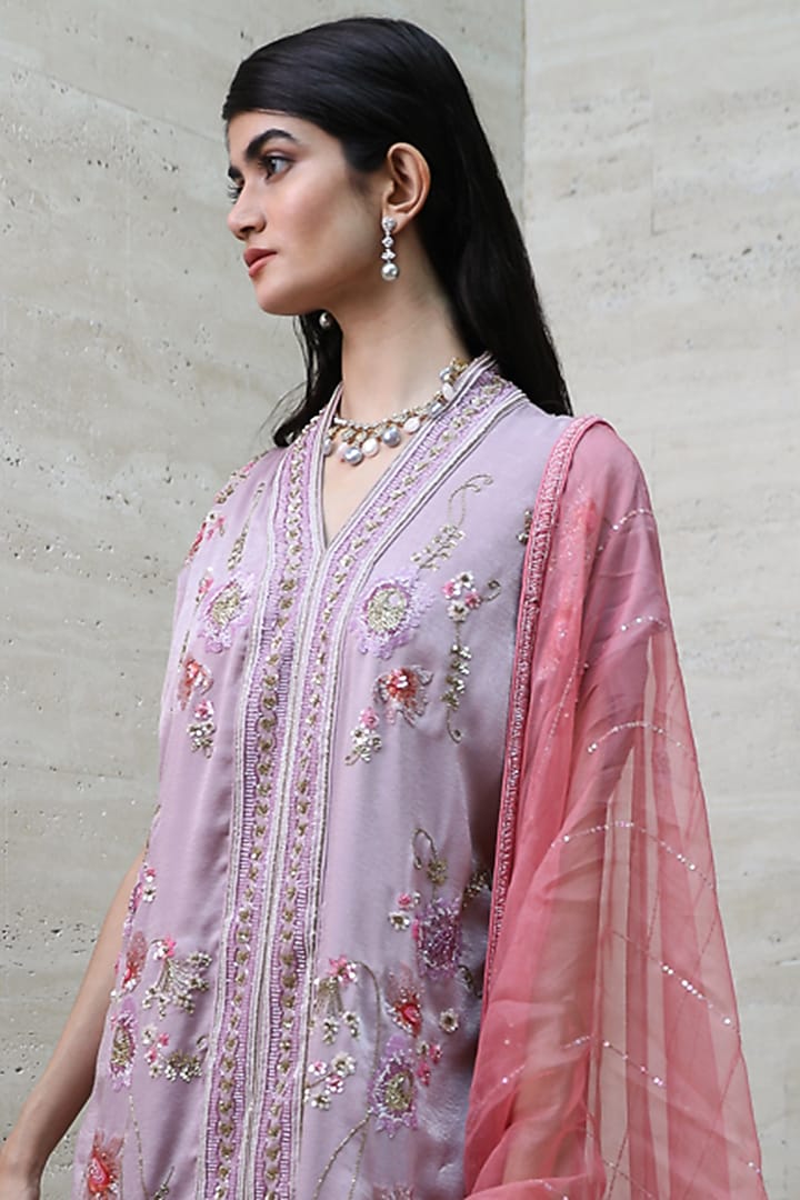 Mauve Satin Velvet Hand Embroidered Kaftan Kurta Set by Labbada at Pernia's Pop Up Shop