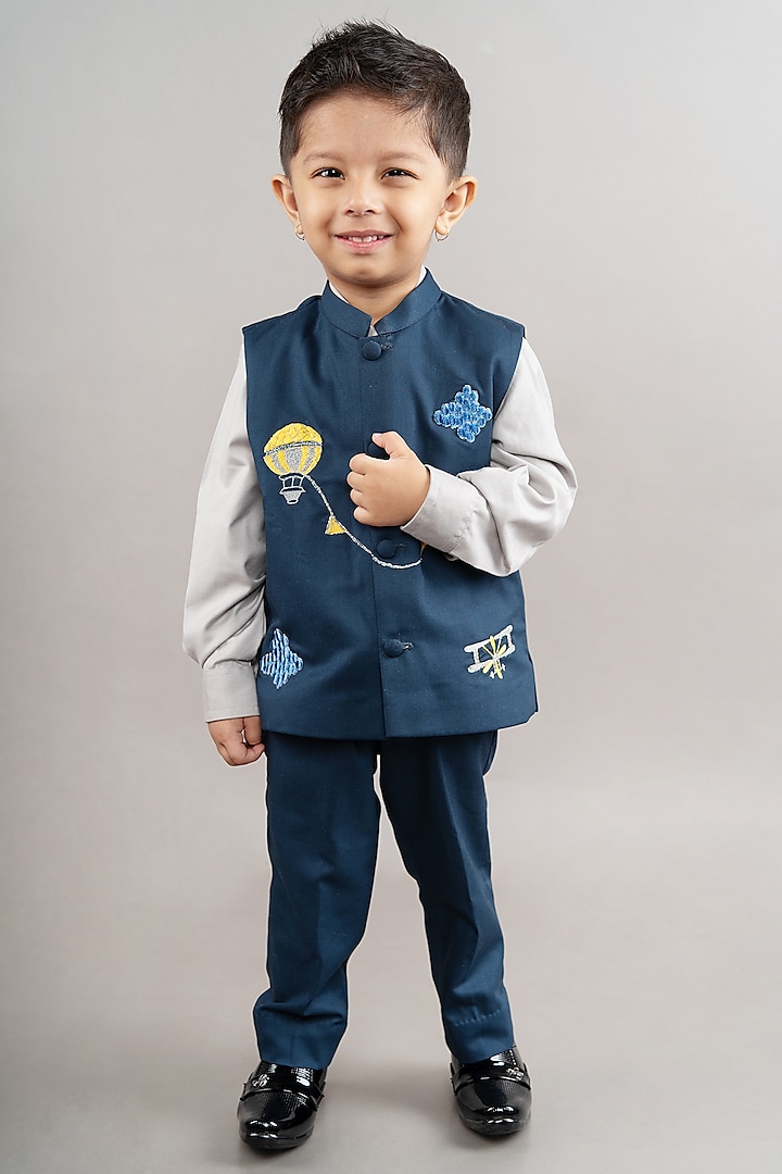 Dark Blue Cotton Blend Embroidered Bundi Jacket Set For Boys by LITTLE BRATS at Pernia's Pop Up Shop