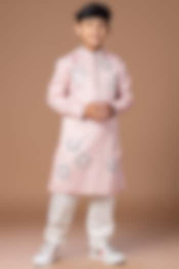 Powder Pink Satin MIrror Embroidered Kurta Set For Boys by LITTLE BRATS at Pernia's Pop Up Shop