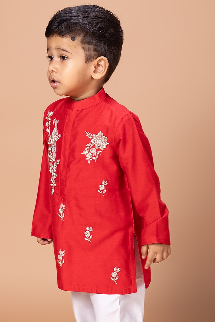 Red Cotton Silk Floral Zari Embroidered Kurta Set For Boys by LITTLE BRATS at Pernia's Pop Up Shop
