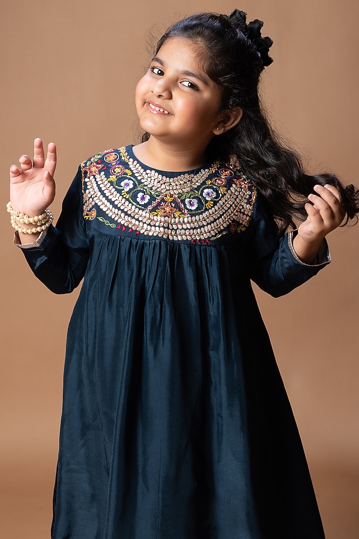Dark Blue Cotton Silk Floral Thread Embroidered Kurta Set For Girls by LITTLE BRATS at Pernia's Pop Up Shop