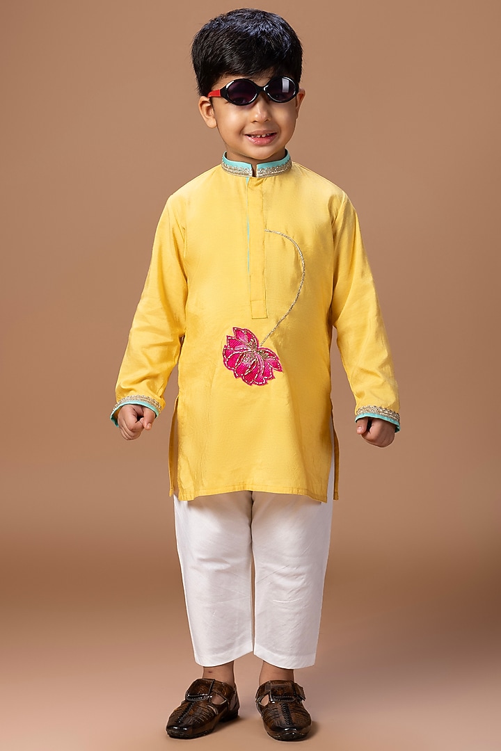 Yellow Cotton Silk Cutdana Embroidered Kurta Set For Boys by LITTLE BRATS at Pernia's Pop Up Shop