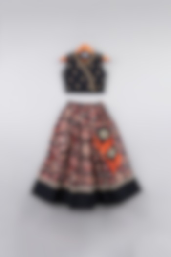 Black Maheshwari Silk Ikat Printed Lehenga Set For Girls by LITTLE BRATS at Pernia's Pop Up Shop