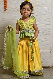 product-color-Yellow