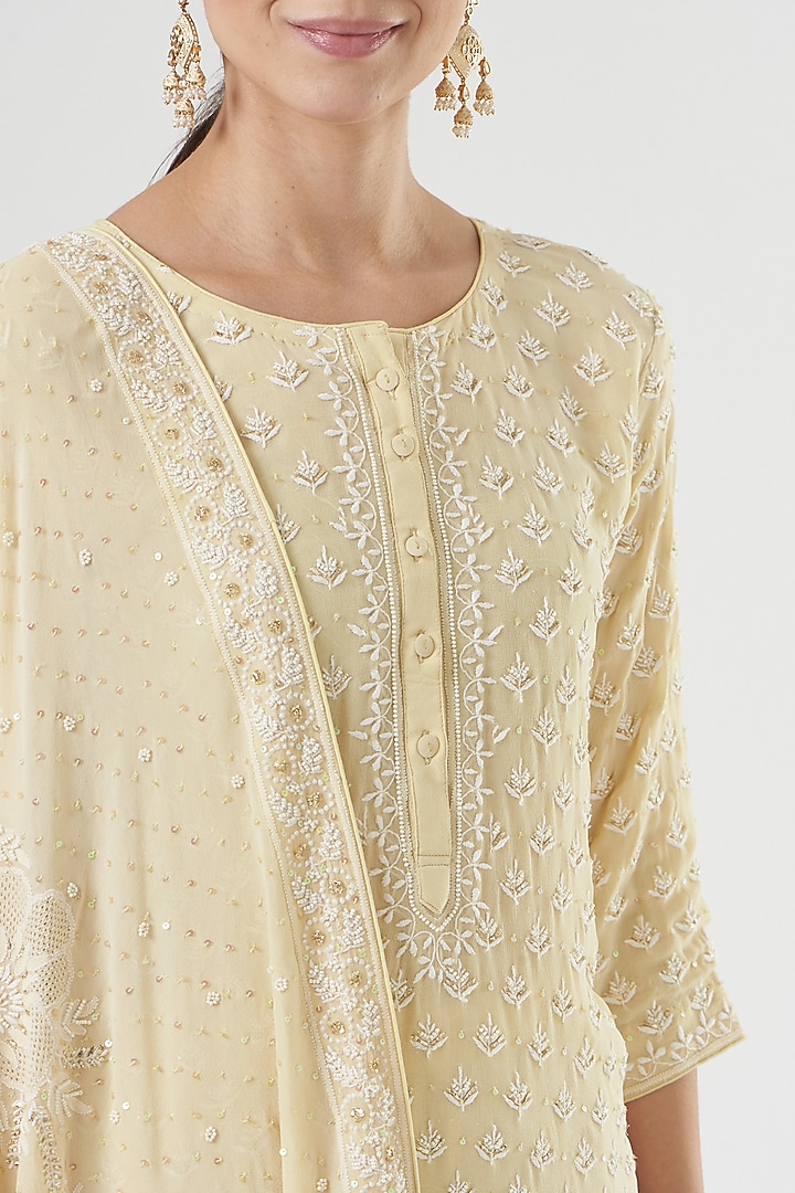 Pale Yellow Chikankari Kurta Set by Label Darpan at Pernia's Pop Up Shop