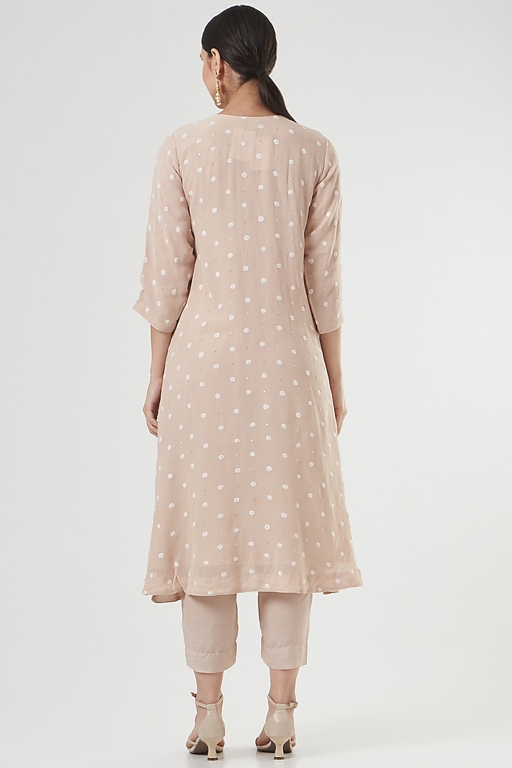 Pale Yellow Georgette Chikankari Kurta Set by Label Darpan at Pernia's Pop Up Shop