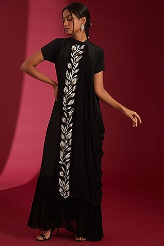Black & Ivory Georgette Embroidered Kurta Set by Label Radini