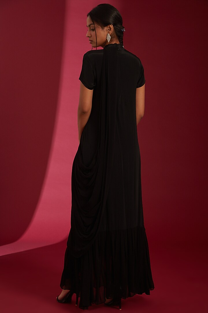 Black & Ivory Georgette Embroidered Kurta Set by Label Radini at Pernia's Pop Up Shop