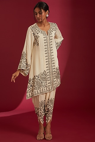 Ivory & Black Georgette Embroidered Dhoti Set by Label Radini
