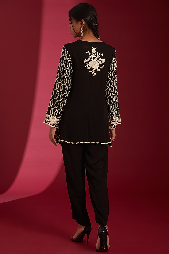 Black & Ivory Georgette Embroidered Kurta Set by Label Radini at Pernia's Pop Up Shop