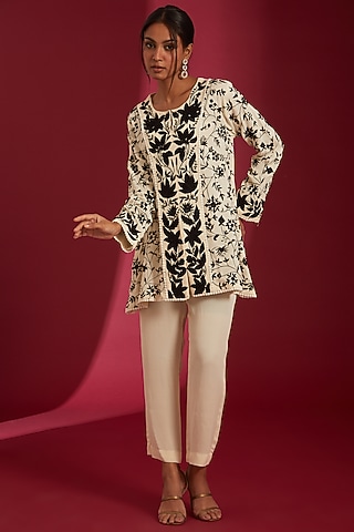 Ivory & Black Georgette Embroidered Kurta Set by Label Radini
