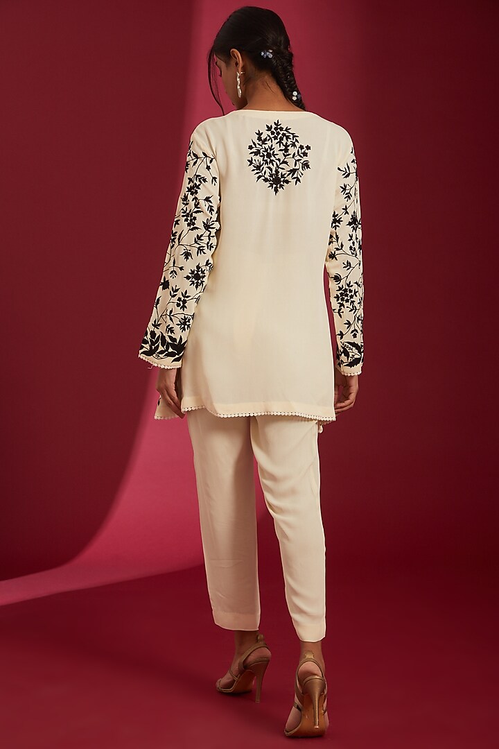 Ivory & Black Georgette Embroidered Kurta Set by Label Radini at Pernia's Pop Up Shop
