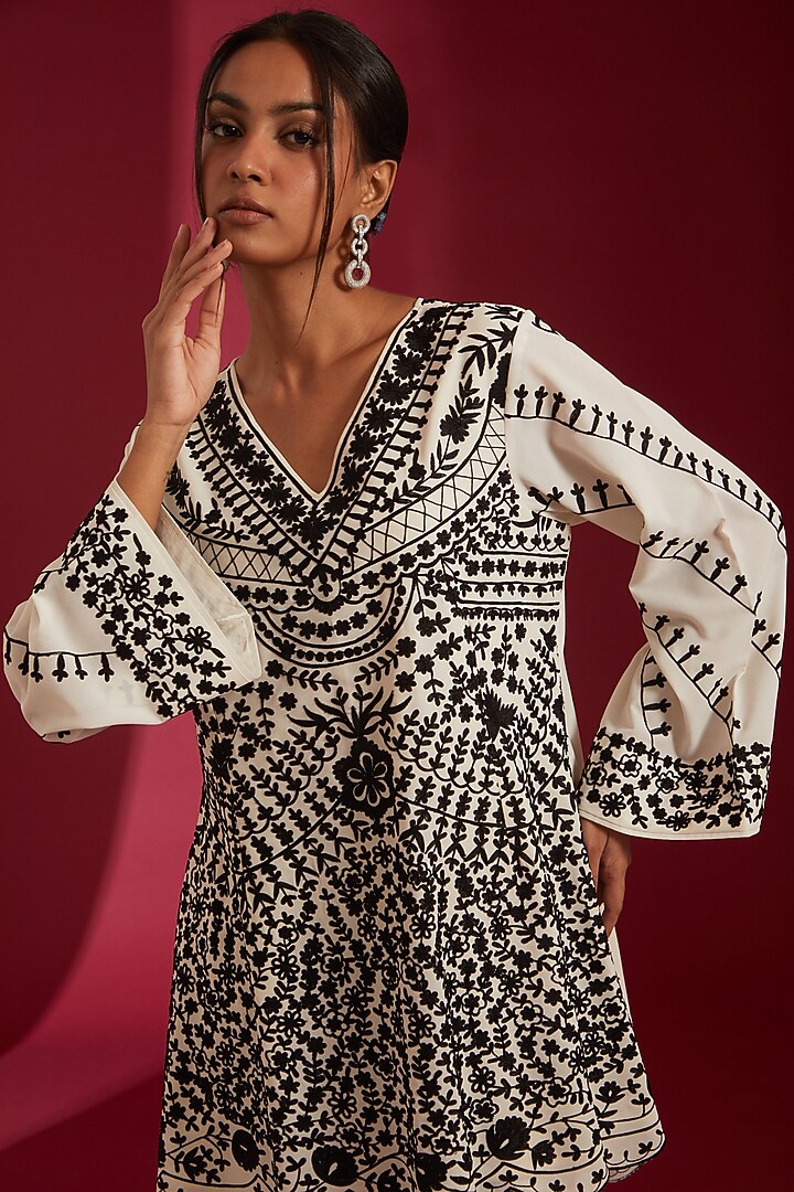 Ivory & Black Georgette Embroidered Kurta Set by Label Radini at Pernia's Pop Up Shop