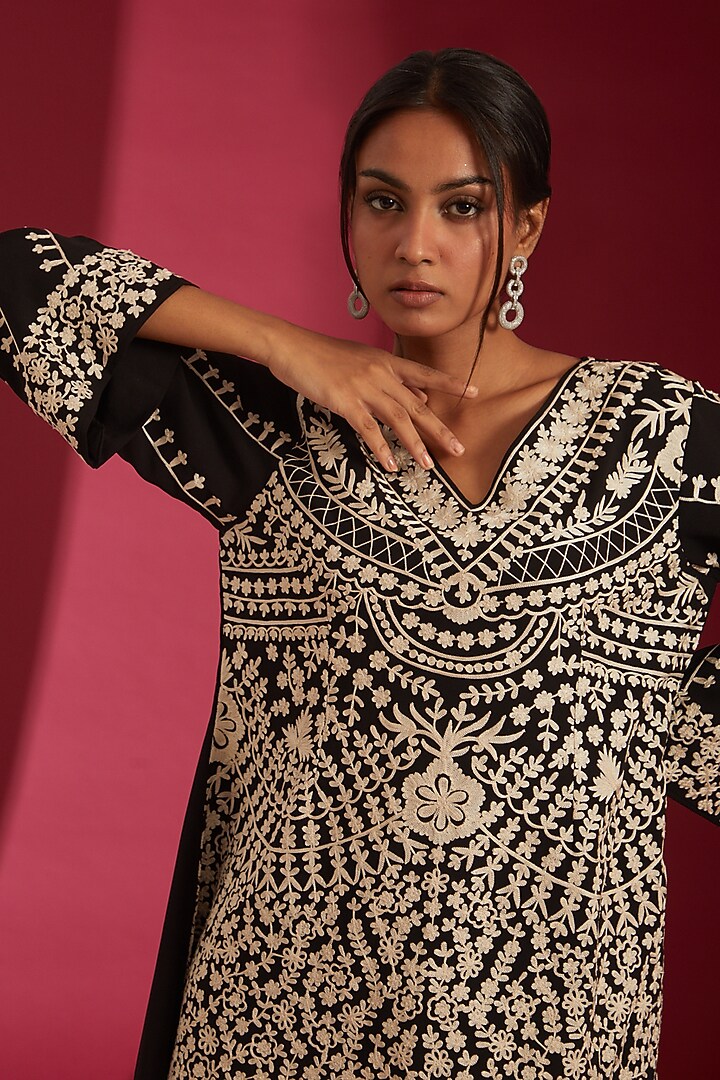 Black & Ivory Georgette Embroidered Kurta Set by Label Radini at Pernia's Pop Up Shop
