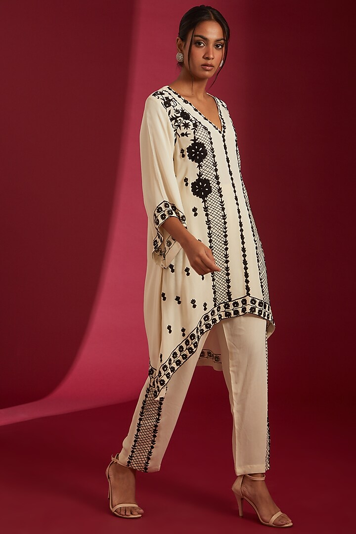 Ivory & Black Double Georgette Embroidered Kurta Set by Label Radini at Pernia's Pop Up Shop