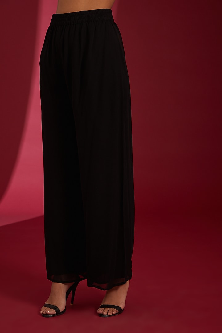 Black & Ivory Georgette Embroidered Kurta Set by Label Radini at Pernia's Pop Up Shop
