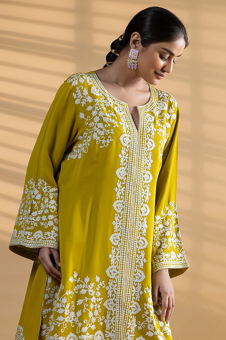 Lime Green Double Georgette Zari Embroidered Kurta Set by Label Radini at Pernia's Pop Up Shop