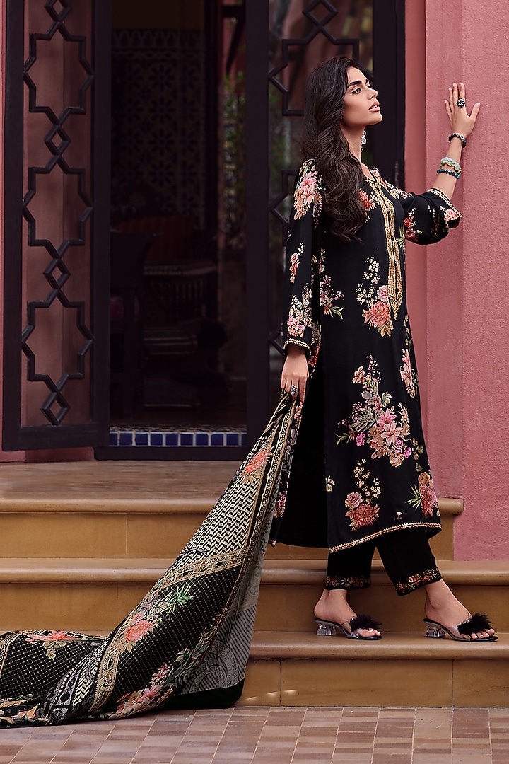 Black Viscose Pashmina Floral Embroidered Kurta Set by Label Varsha at Pernia's Pop Up Shop