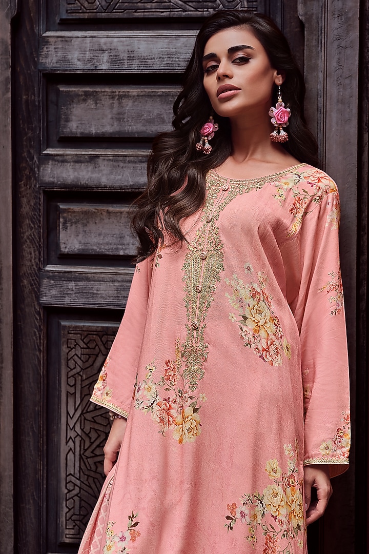 Salmon Pink Viscose Pashmina Floral Embroidered Kurta Set by Label Varsha at Pernia's Pop Up Shop