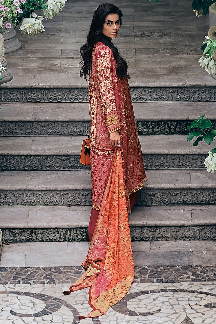 Multi-Colored Viscose Muslin Printed & Lace Embroidered Kurta Set by Label Varsha at Pernia's Pop Up Shop