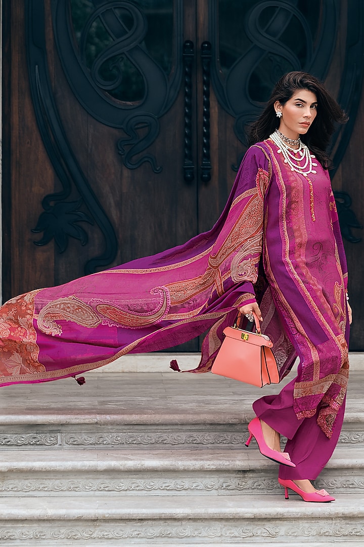 Magenta Pink Viscose Muslin Printed & Lace Embroidered Kurta Set by Label Varsha at Pernia's Pop Up Shop