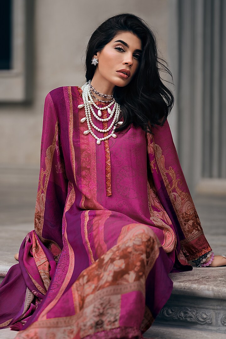 Magenta Pink Viscose Muslin Printed & Lace Embroidered Kurta Set by Label Varsha at Pernia's Pop Up Shop