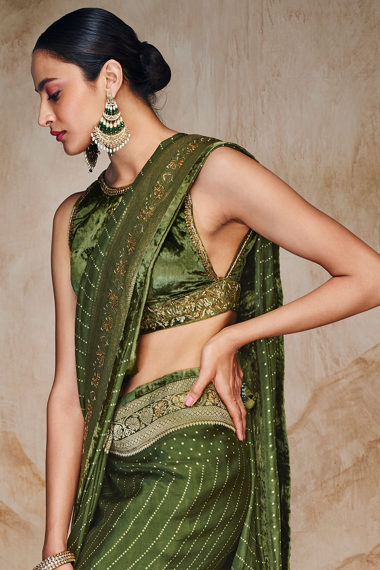 Parrot Green Pure GajiSilk Bandhani Saree - Bandhani - Bandhani - Kutch