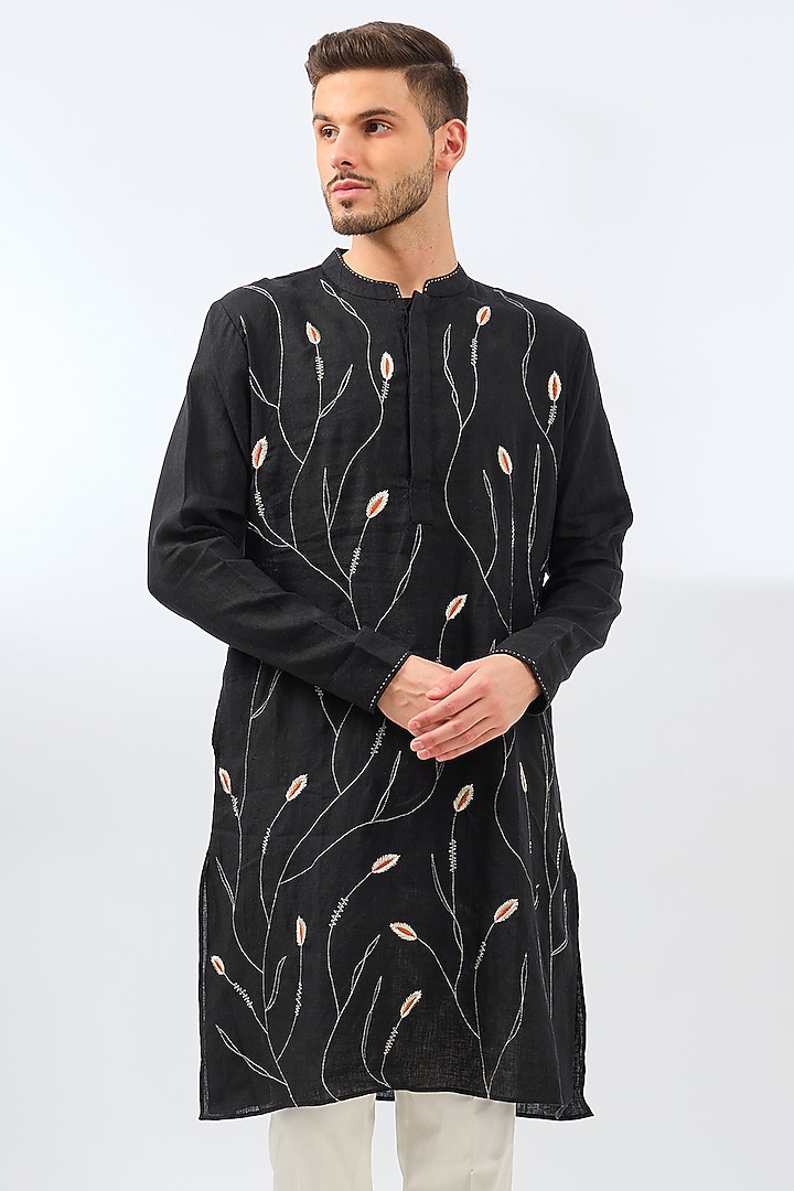Black Linen Zari Embroidered Kurta by Linen Bloom Men at Pernia's Pop Up Shop