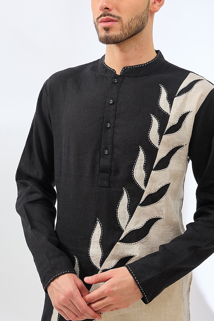 Black & Beige Linen Embroidered Kurta by Linen Bloom Men at Pernia's Pop Up Shop