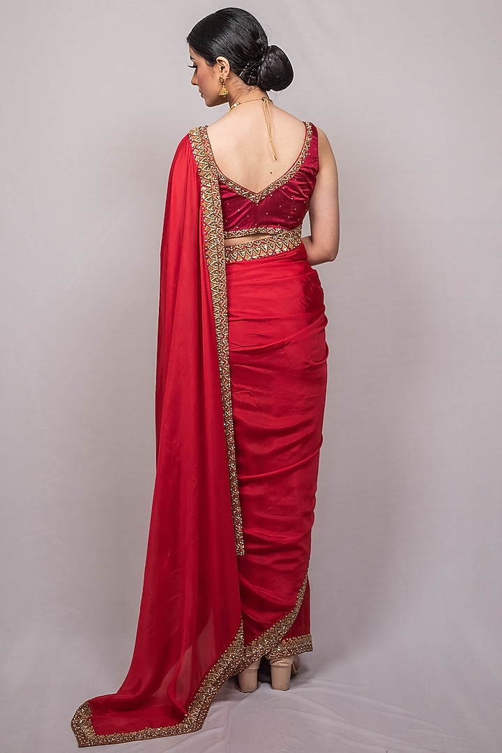 Red Hand Embroidered Wedding Saree Set by Luvya by Neetu at Pernia's Pop Up Shop