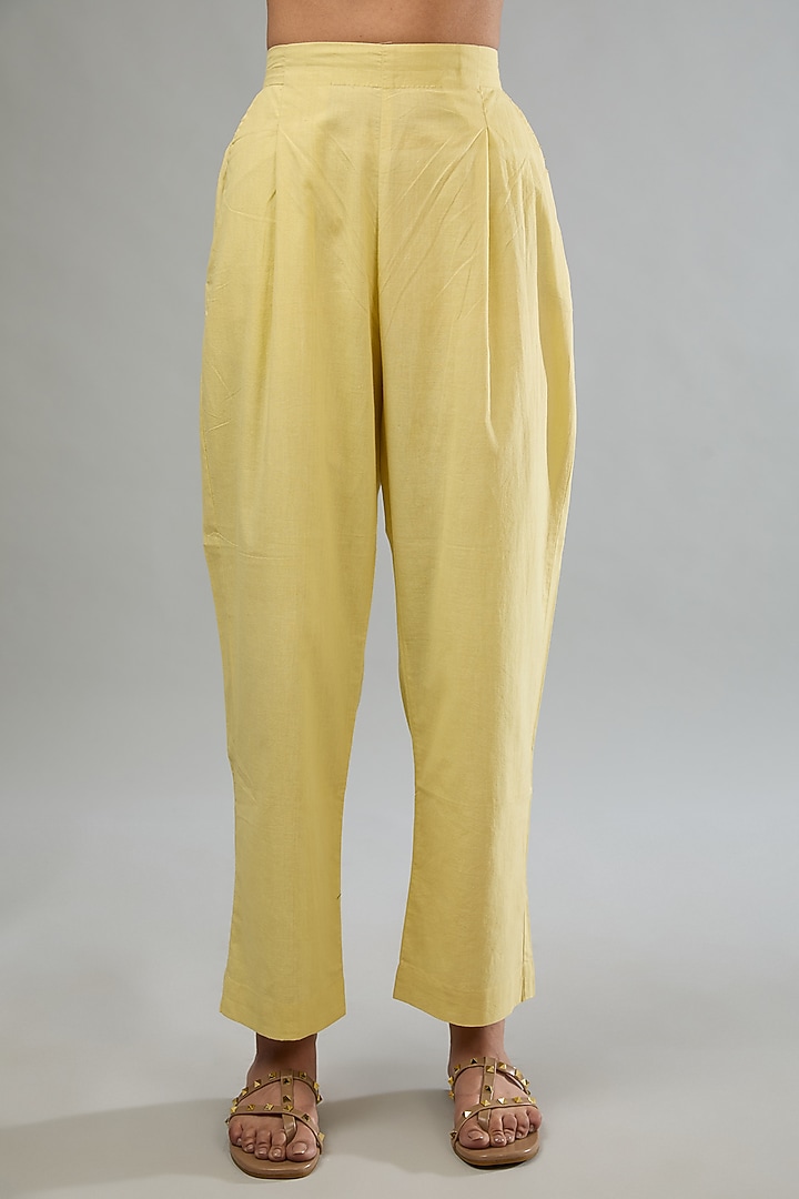 Mustard Handloom Cotton Co-Ord Set by Label Sugar at Pernia's Pop Up Shop