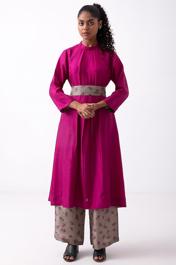 Magenta Silk Kurta Set by Label Shreya Sharma at Pernia's Pop Up Shop