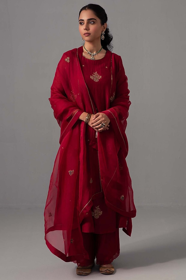 Red Chanderi Hand Embroidered Kurta Set by Label Shreya Sharma at Pernia's Pop Up Shop