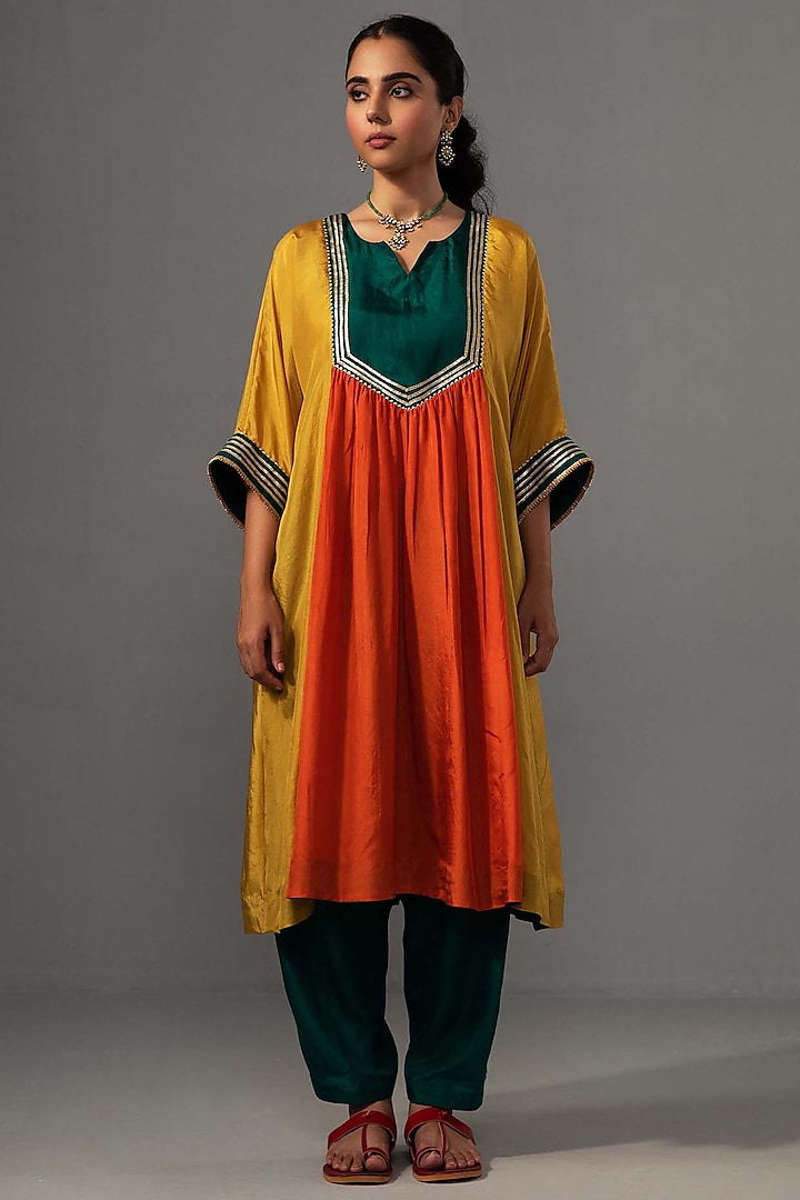 Yellow Pure Silk Color-Blocked Kurta Set by Label Shreya Sharma