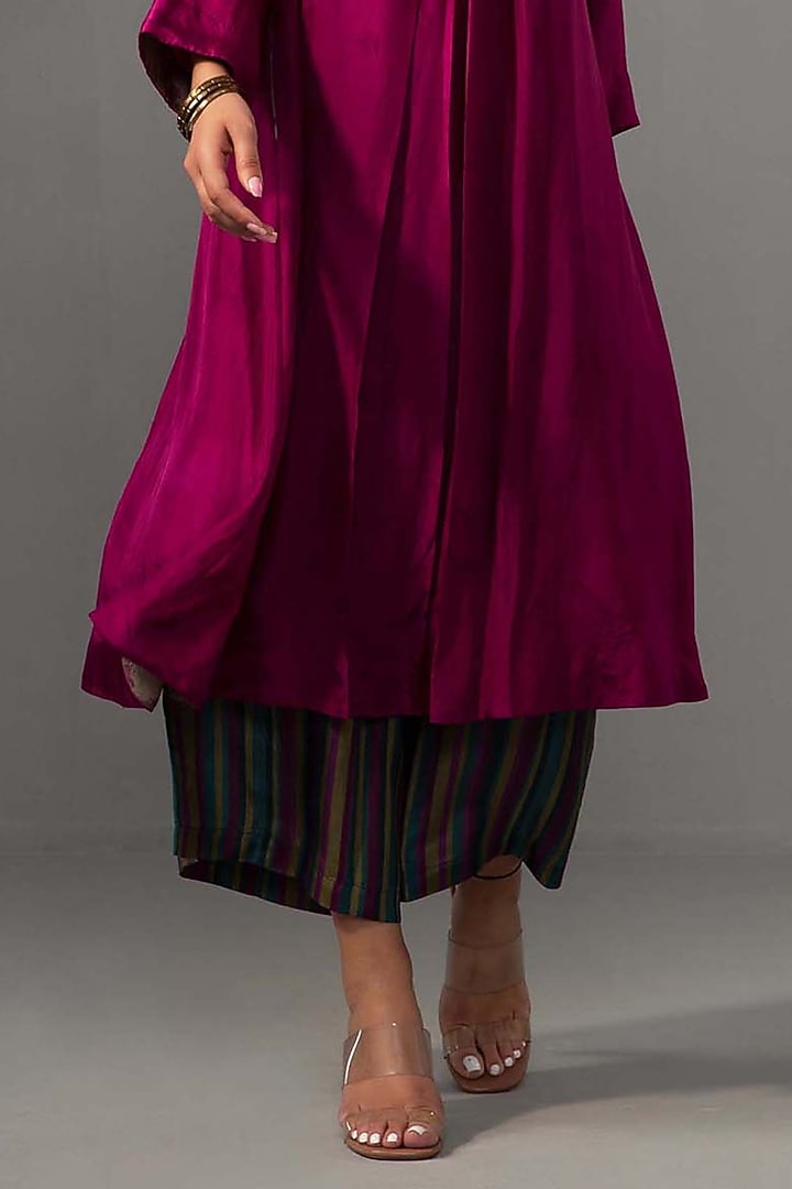 Pink Pure Silk Pleated Kurta Set by Label Shreya Sharma at Pernia's Pop Up Shop