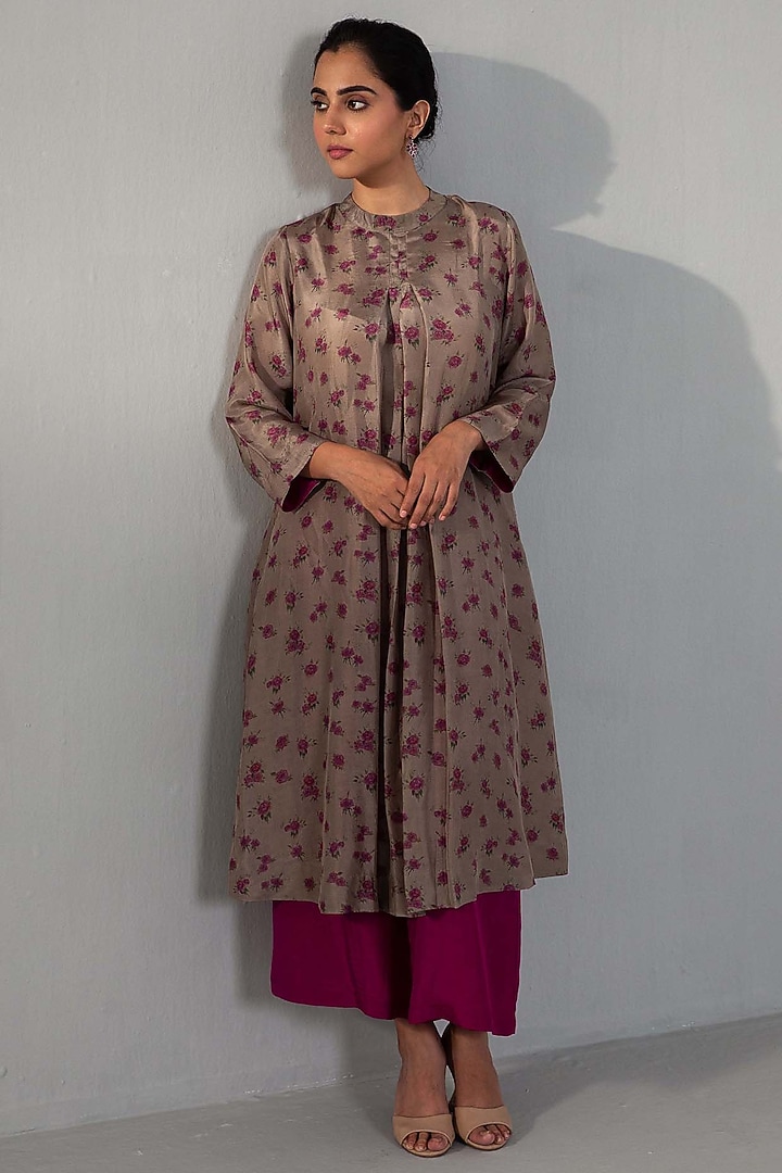 Brown Pure Silk Floral Printed Pleated Kurta Set by Label Shreya Sharma at Pernia's Pop Up Shop